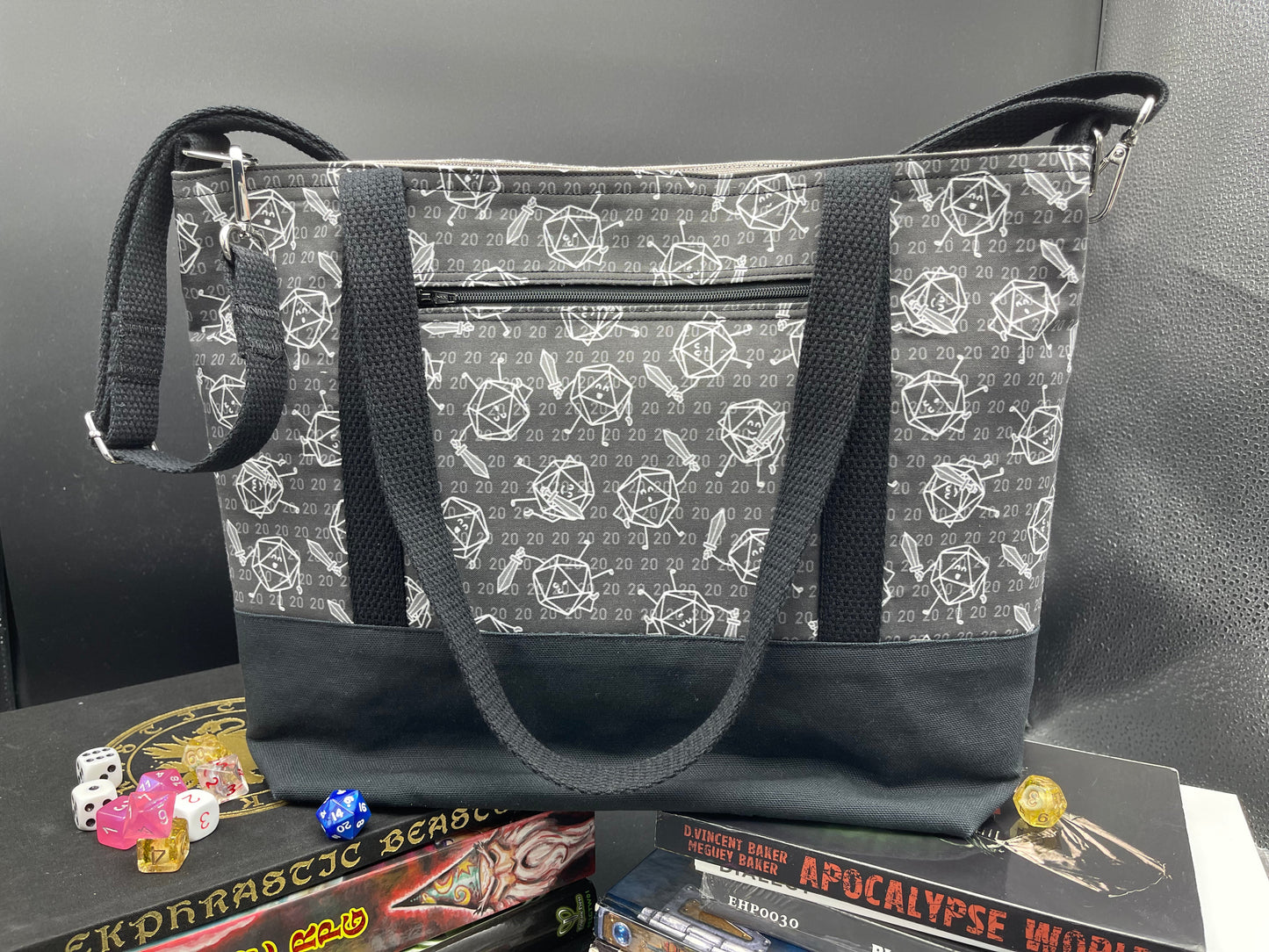 Sm Tote - Fighting D20s