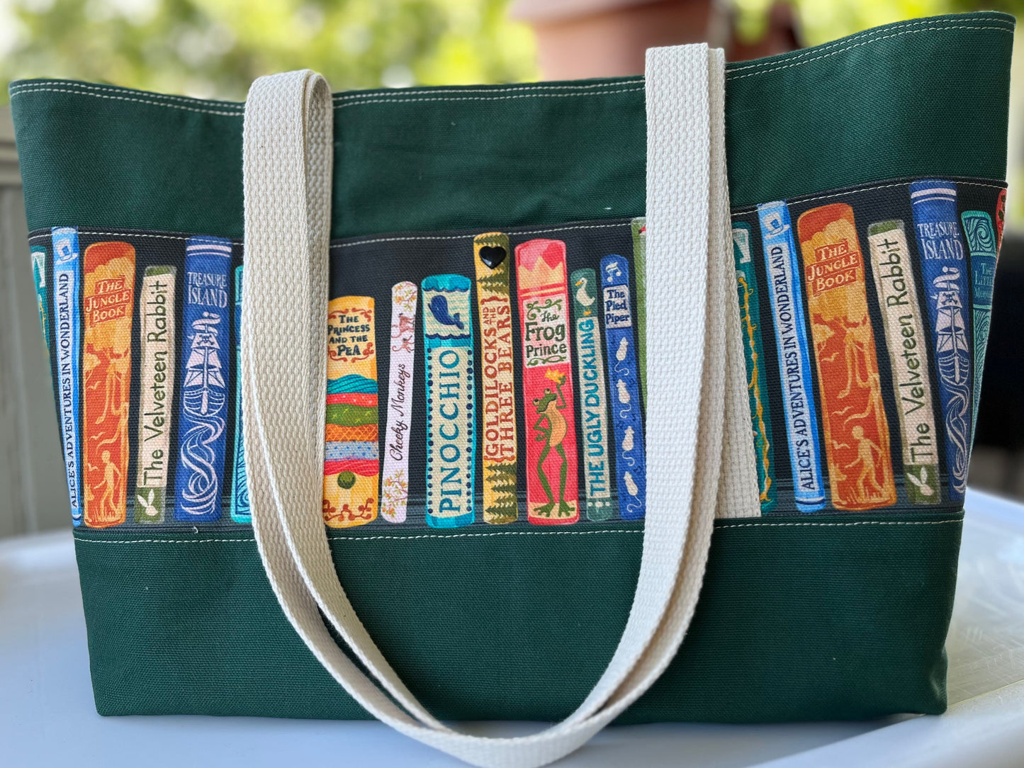 Tote - Dark Library